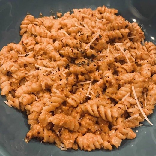 I Tried Gigi Hadid's Spicy Vodka Pasta Sauce Recipe, and This TikTok Trend Is Worth the Hype