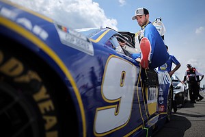 Elliott on pole as rain washes out Dover Cup qualifying | RACER