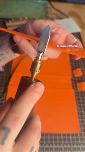 Using an electric edge creaser to finish leather edge paint