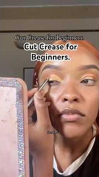 Cut crease tutorial for beginners.