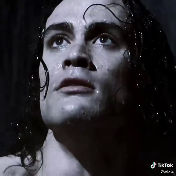 The Crow: Iconic Moments from Brandon Lee's Film