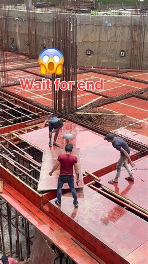 Danger 😱 plywood shuttering carpenter hardwork construction video #shorts #viral #yt #construction