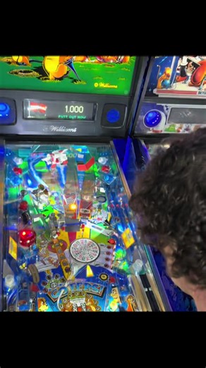 I am better at golf than I am pinball. #pinball #golf #arcadegames #museum #popculture