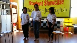 The Lion and The Mouse Performers: Alya Khadeja, Mawar Amelyn, Wan Marcella | The Living Classrooms