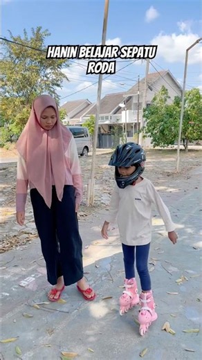 Kakak bisa ngk main sepatu roda? #shortsviral #shortvideo #shorts #trending #viralvideo #fypシ