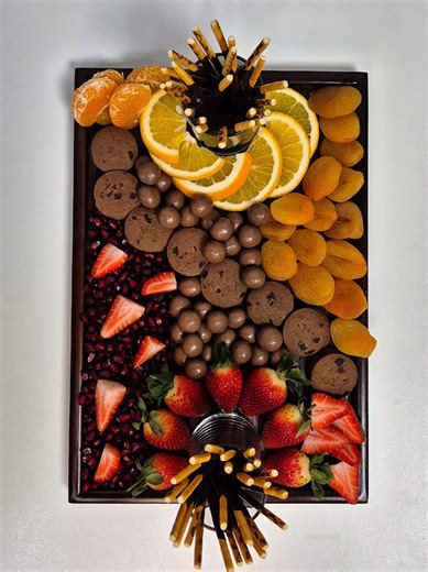 Delicious Snack Time Ideas with Fruit and Chocolate