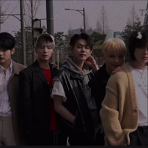 This song kinda reminded me of this concept and than made me think of how they don’t really have a cafe coffee concept I’d really love to see one as this is kinda the closest thing 😩 #txt #txtedit #fyp #chaoschapterfreeze