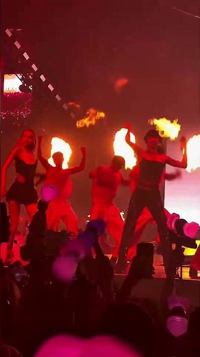 Blackpink elevates DDU DU DDU DU with intense stage presence #blackpink #rose #jennie #jisoo #lisa