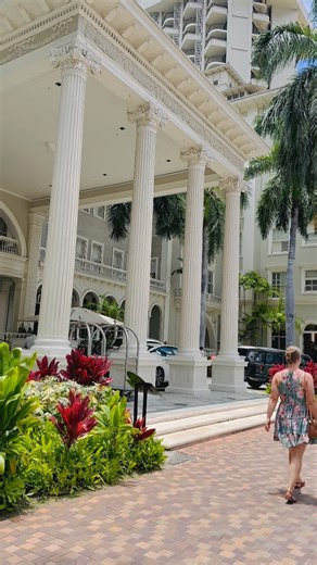 33K views · 1.2K reactions | Walking past the “First Lady of Waikiki”—the Moana Surfrider, built in 1901 and still radiating old-school elegance right on the shores of Waikiki. This hotel was the very first in the area, and she’s still stealing the show. 酪 #waikiki #hawaii #familyfriendly #relaxation #aloha #vacationvibes | Spirit of Hawaii | Facebook