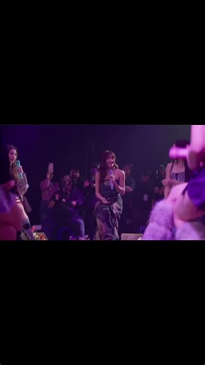 This FLAMES LIVE PERFORMANCE (Extended Cut) Ang intimate.. and napakita ulit nila ung galing ng individual na boses.. kudos to Gwen and Staku sa album na to.. gamit na gamit sila.. and Mikhs too pala… then marealize mo na iba na din atake ni Shee and Aiah, they are more confident when they sing dito … and of course ang Holy Trinity Maloi, Colet and Jho.. my gawd!!! Pati mga International reactors sa YT napapahanga nyo.. ung paru paro sa flames album honestly for me nasa 5th place yata siya para 