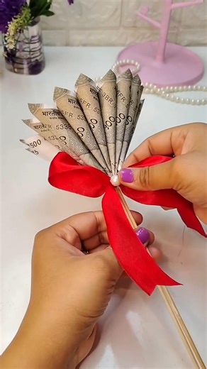 DIY Money Bouquet 💝 Easy TrendingEasy / Money Fan Craft 💸 SimpleHandmade Gift Ideas #shorts #viral