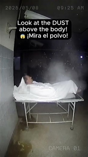 A Dead Body SITS UP... But what is that DUST CLOUD?! 😱 | ¿Un Espíritu en la Morgue?