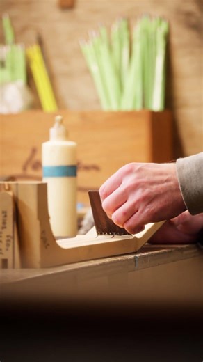 Lowden Guitars Workshop View | Back Facing #guitar #acousticguitar #guitarbuilding #luthier