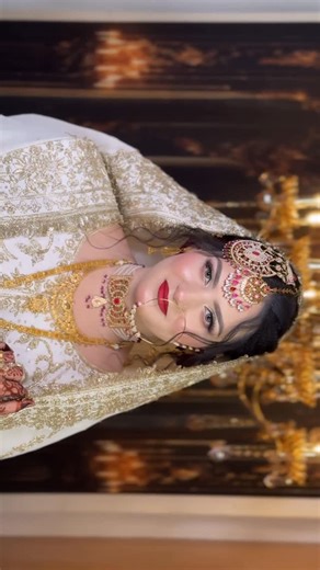 Dulhan Makeovers on Instagram: "Pakistani Glam for Anam❤️ . . . #makeup #reels #reelsinstagram #makeupartist #makeuplooks #makeuplover #makeupeducator #makeuptutorial #pakistani #pakistaniglam #walima #wallima #nikah"