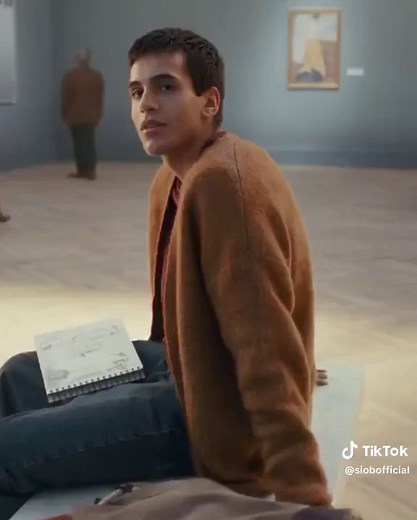 Coca-Cola's Captivating Short Video Commercial