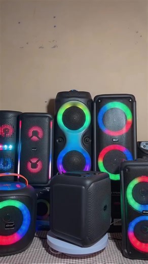 Sound Bass RGB Lights Wireless Bluetooth Karaoke Speaker with Free Mic Multicolor LED Flash Lights Portable Stereo Speaker Super Bass 4inch KTS Speakers
