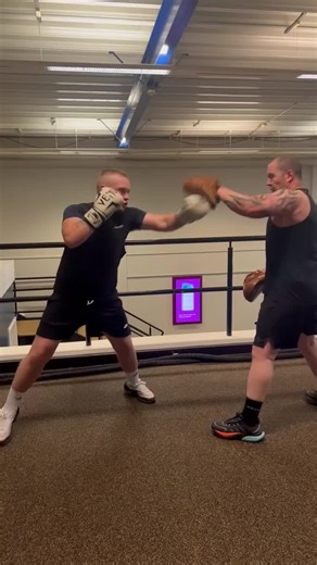 Pad work 🥊💪 #boxing🥊 #boxingtraining #training #gym