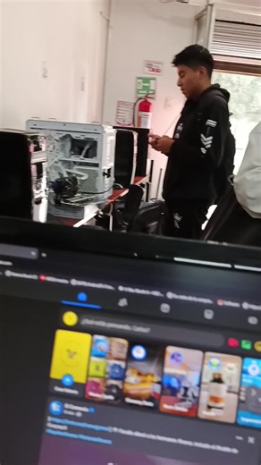 es la reacción de nuestros clientes al ver el proceso de ensamble de un Ultra9 , 32 gb de ram, 1 tera en almacenamiento #arquitectura #quito_ecuador🇪🇨 #intel #asus #gskill