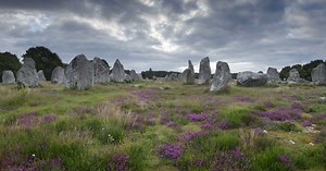 5 choses à faire à Carnac, temple des menhirs