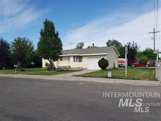 501 S D St, Rupert, ID 83350 | Estately 🧡 | MLS# 98981873