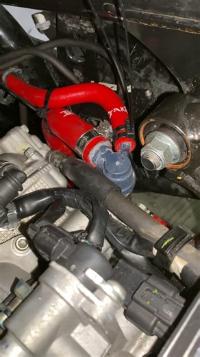 Penyebab overheat Xmax karena selang radiator lepas.#modificazone #xmaxmodificazone