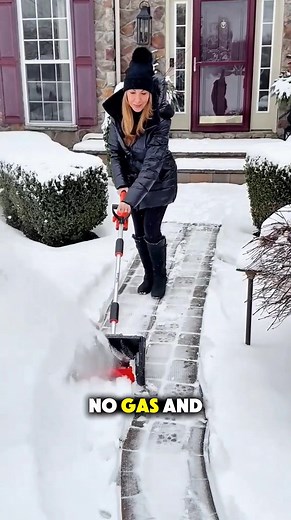 🧤 Hate shoveling snow in freezing mornings? Meet your new best friend this winter — the IPT Cordless Snow Sweeper. ✅ No cords ✅ Fast clearing ✅ Lightweight & battery powered Limited Stock – Grab yours before the next storm hits! 🌨️ 🔋 Save $100 FREE Battery – Limited Stock! | Pixelport Tech
