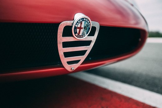 Alfa Romeo : d'où vient son logo et que signifie-t-il ?