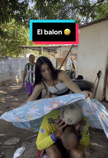 Broma del balón #humor 🤣 | ball on a string prank