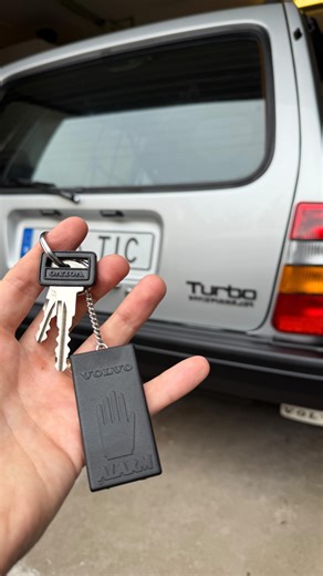 Volvo 245 Turbo Intercooler 1985 | Installing an original Volvo Burglar Alarm from 1985! 🚨 The alarm can either be activated manually with the key plate or automatically 30... | Instagram