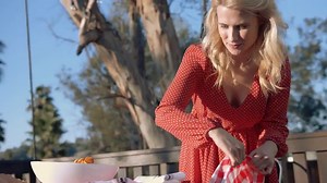 Oblong Tablecloth - 90 x 132 Inch - Ivory Rectangle Table Cloth for 6 Foot Rectangular Table in Washable Polyester