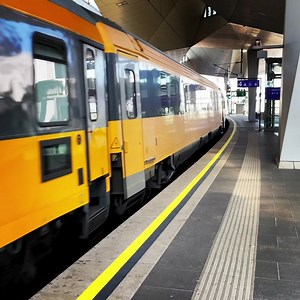 7.6K views · 270 reactions | Odjezd z vídeňského hlavního nádraží směr Budapešť  Na minutu přesně | RegioJet CZ | Facebook