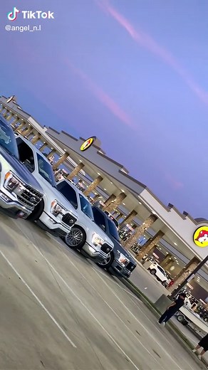 Houstons lowered f150s💯 still missing a bunch of trucks #f150 #lowered #ford