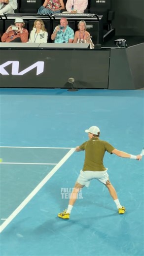 The way he moves 🚀💨 #janniksinner @janniksin
