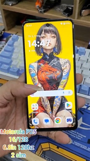 Motorola P25 2025 16/128 6.8in màn siêu đẹp chống nước chống bụi 2 sim Android 15 mới tinh