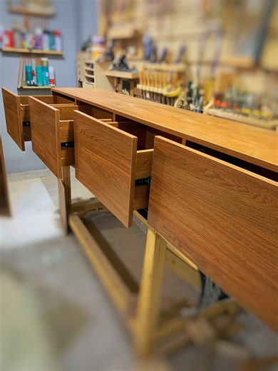 How to Build a DIY TV Stand with Drawers ✅ كيفية عمل مكتبة لشاشة التلفزيون مكونة من 4 ادراج ✅ الهدف من مشاركة الفيديوهات هو مساعدة اصدقائنا المبتدئين بخطط و فيديوهات سهل تنفيذها لا تنسي مشاركة هذا المحتوي ليستفيد الجميع #woodwork #ideas #DIY #viral #woodworking | نجارة بالعربي