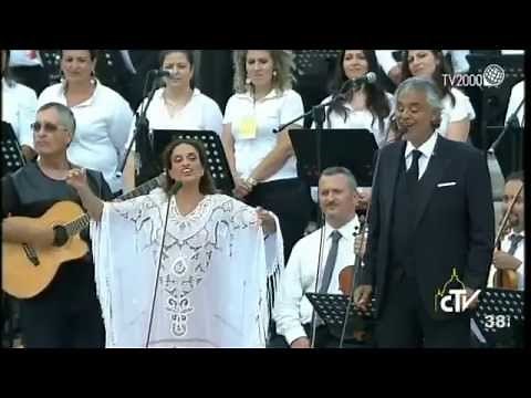 Noa (Achinoam Nini) and Andrea Bocelli - Beautiful that Way - in Vatican City