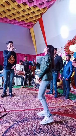 Pagal Kaile Ba #reelsfb #saloni_pandey #salonipandeystageshow #singer_saloni_pandey #bhojpuri | Singer Saloni Pandey