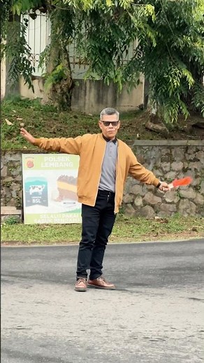 Mirip siapa nih setelah dimake over?