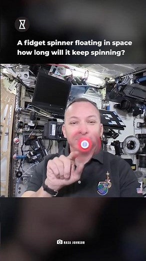 How Long Can a Fidget Spinner Spin in Space? 🌌🌀 #shorts #youcurious #zerogravity #nasa