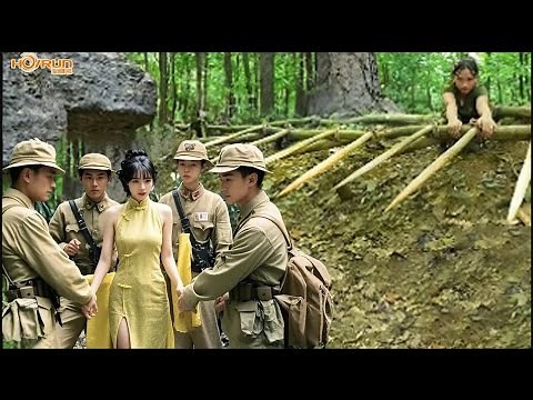 Japanese encircle a female agent in the jungle, but fall into a hunter's trap, being annihilated.