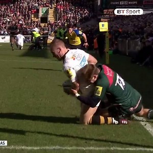 Looking back on the best moments of 2018... Mathew Tait's try-saving tackle for Leicester Tigers is as much a life-lesson as it is a brilliant piece of defending 👏 Never give up! 👊 | TNT Sports Rugby