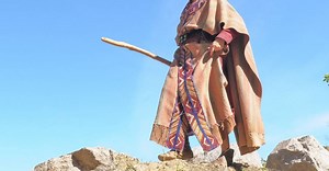 Por que Moisés demorou 40 anos para cruzar o Sinai, que tem 200k? | Dúvidas Universais