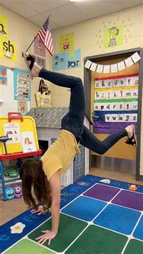 One of the best things you can do for children is to teach them how to deal with challenging situations. Big emotions often take over and make the situation worse. Learning how to self-regulate is a skill and it takes practice! #selfregulation #socialemotionallearning #sel #teacherlife #classroommanagement | Ms. Craft Kindergarten