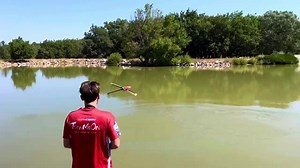 Our Factory team pilot Dunkan Bossion showing us how he trust his HobbyWing Platinium 80amp in his M4 Helicopter over the water😎It's really cool!👏👏 | Hobbywing Technology