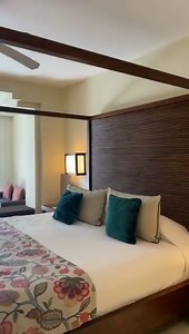 Privileged Deluxe Junior Suite & Swimming 🌴 Renovada hermosa habitacion solo para adultos con piscina privada y acceso directo desde la terraza con 2 tumbonas incluidas, baño moderno con doble lavabo y todas las instalaciones y servicios exclusivos para huéspedes Privileged 📍 Catalonia Royal Bávaro #TurismoTonyPerez | Turismo Tony Perez