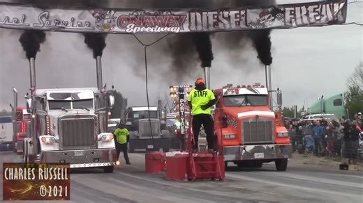 环保直线加速赛 - Legendary Big Rigs Drag Racing Compilation