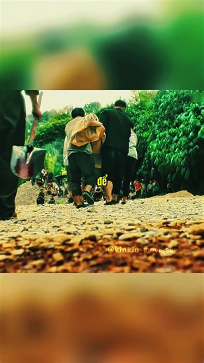 Chàng Trai Trẻ Và Mánh Khóe Tách Vàng Khỏi Cát