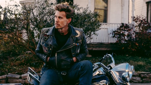 5.2K views · 1.2K reactions | Motorradgang, Kriminalität, Bikerdrama. ️ Freut euch auf Austin Butler & Tom Hardy in THE BIKERIDERS - demnächst im Kino.  Jetzt Ticketalarm aktivieren: https://fcld.ly/the-bikeriders | CinemaxX | Facebook