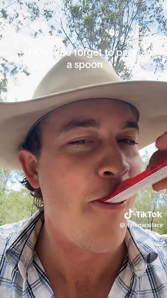 Tylen Wallace (@.tylenwallace)’s video of Spoons