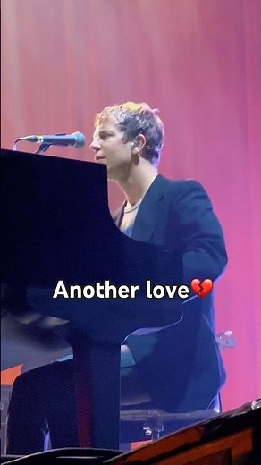 Tom Odell - Another love (p.3) live in Istanbul, Turkey